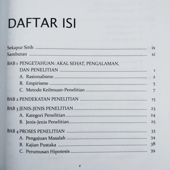 (KS) Metodologi Penelitian Pendidikan - Hendrik Rawambaku