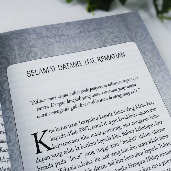 (KS) Narasi Bijak Pengarah Jejak : Renungan Samudra Kehidupan - Pdt Weitana