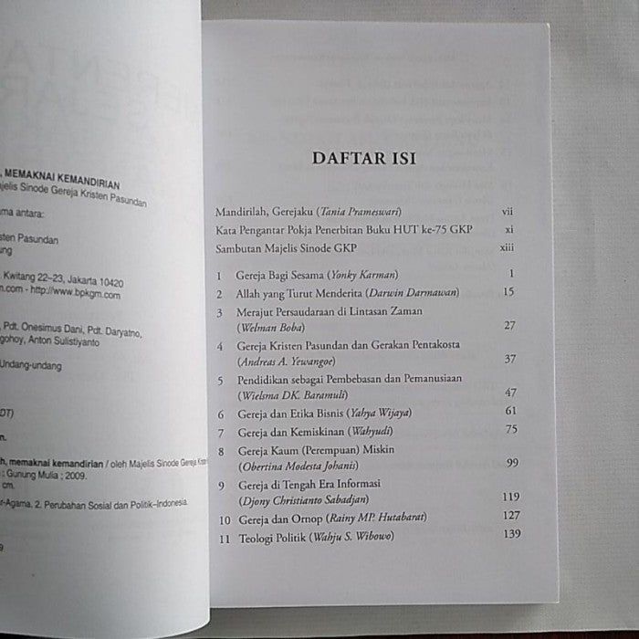 (KS) MERENTANG SEJARAH, MEMAKNAI KEMANDIRIAN MENJADI GEREJA BAGI SESAMA