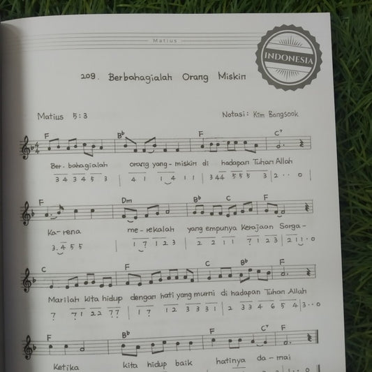 (KS) Pujian dan Gereka (Matius -Yohanes) : lagu Rohani 3 Bahasa