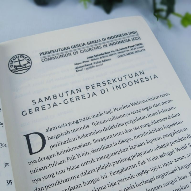 (KS) Merindu Buku Bermutu Merintis Habitus Cerdas - Pdt.Weinata Sairin